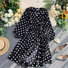 Load image into Gallery viewer, YuooMuoo 2019 Fall Korean Style Women Polka Dot Midi Dress Ins Hot Sashes Vintage Elegant Long Sleeve Green Dress Ladies Dresses